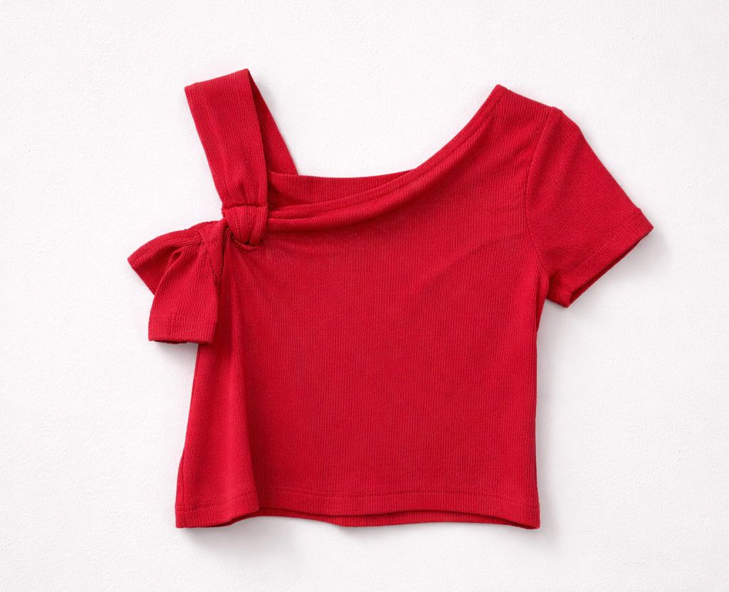 T-shirt assimétrica menina